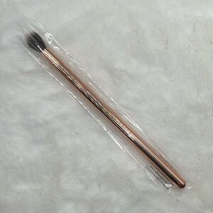 Chica Beauty Eyeshadow Blender Brush